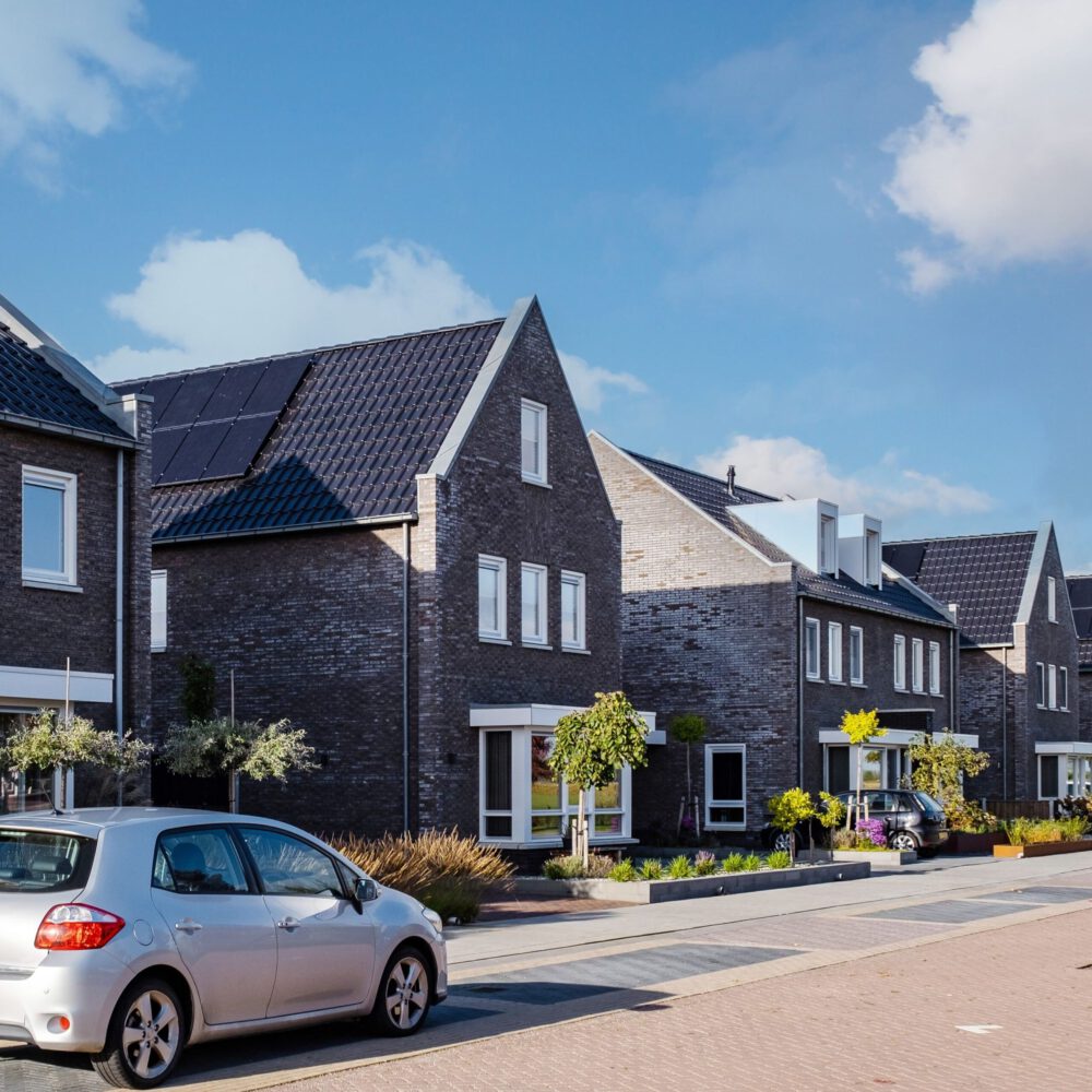 straat met woningen